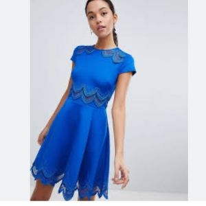 TED BAKER REHANNA SKATEE LACE FLORAL DETAILED MIDI DRESS SZ US 6 OR TED SZ 2